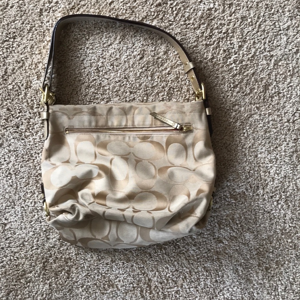 Coach purse - Picture 2 of 4